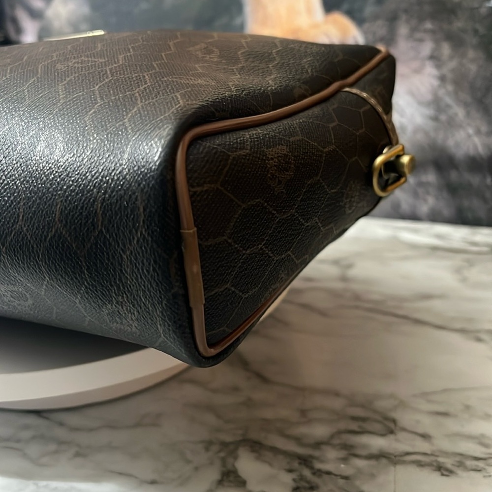 Christian Dior Vintage Honeycomb Clutch/Cosmetic Bag With Crossbody Strap. - Picture 14 of 17